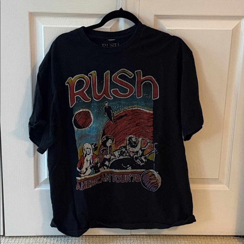 Black Graphic Tee - Men's Short Sleeve